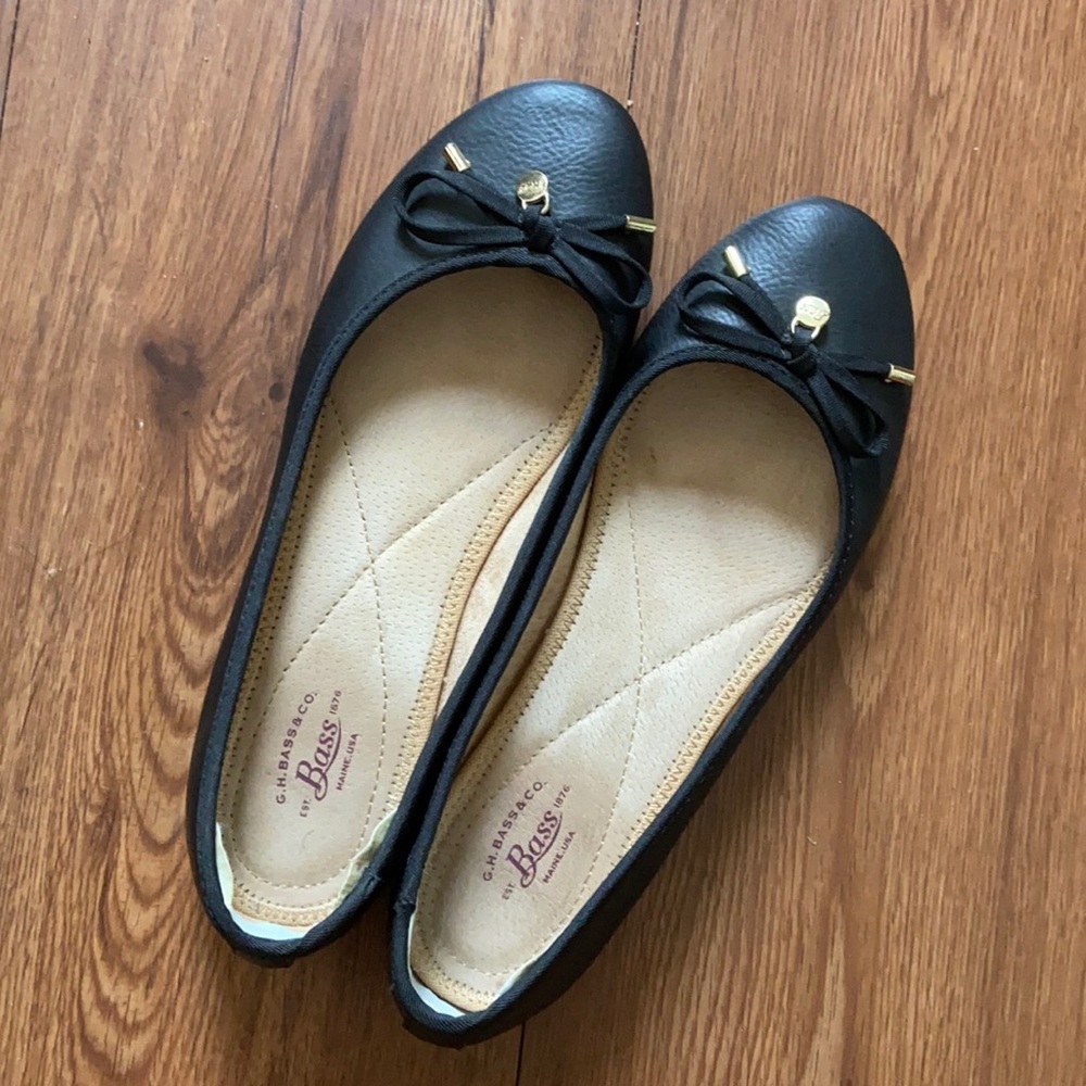 g.h.bass leather flats